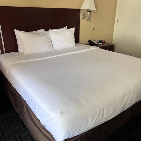 Quality Inn Fresno Near University Extérieur photo