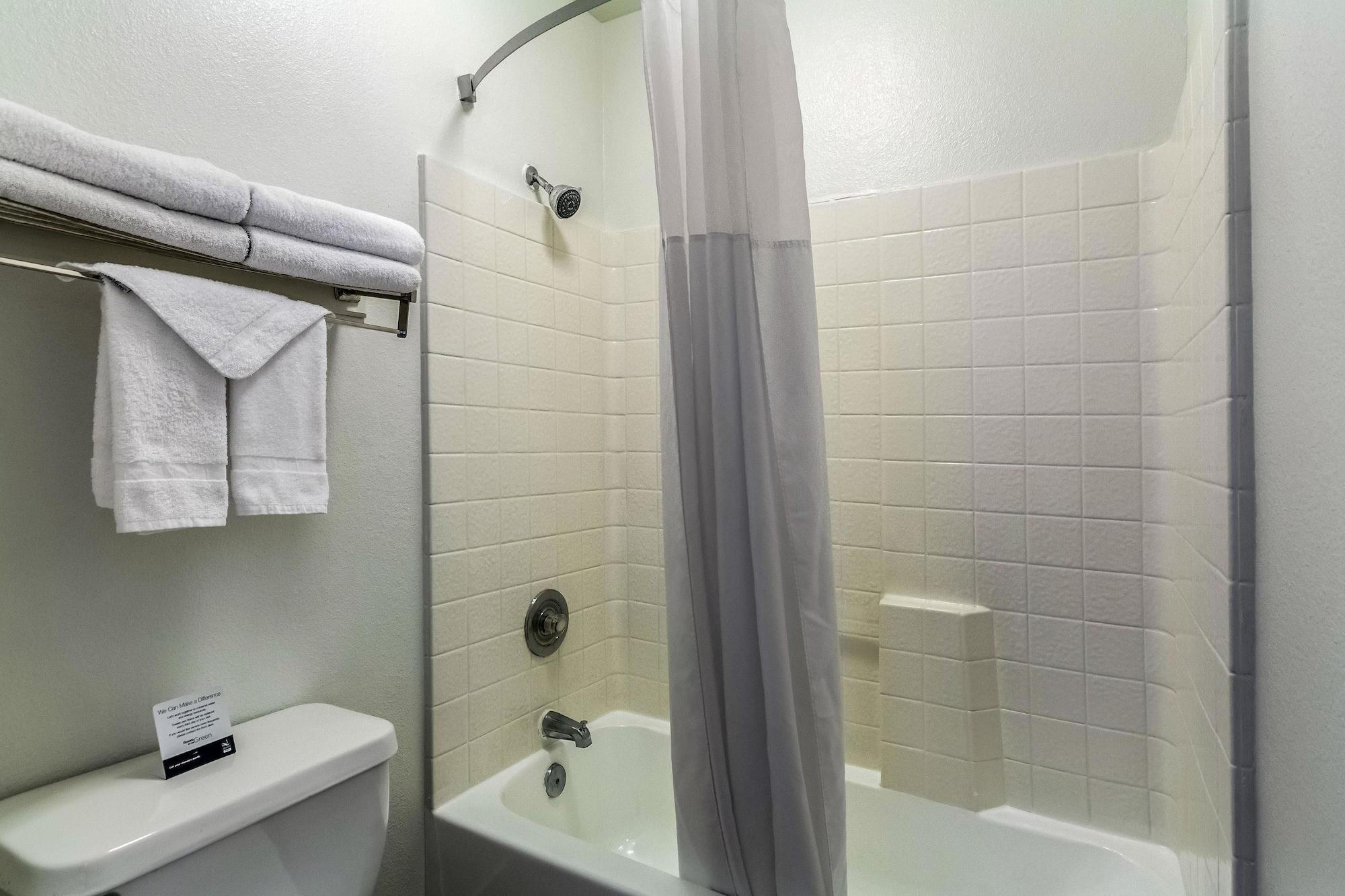 Quality Inn Fresno Near University Extérieur photo