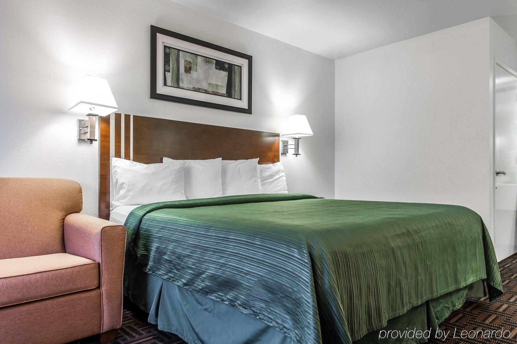 Quality Inn Fresno Near University Extérieur photo